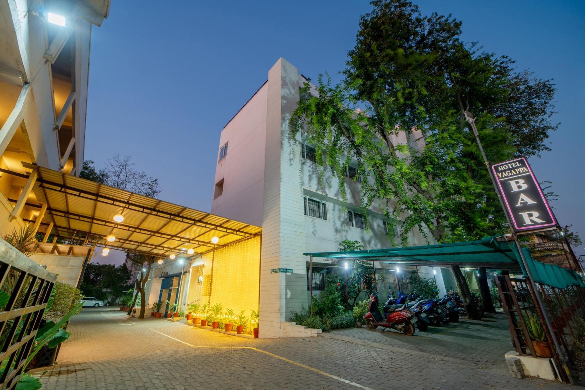 ホテル Yagappa Residency タンジャーヴール エクステリア 写真