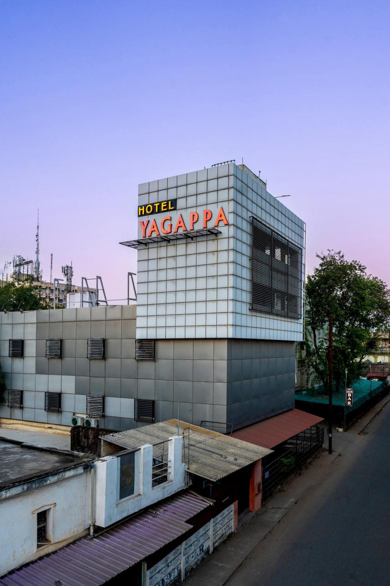 ホテル Yagappa Residency タンジャーヴール エクステリア 写真
